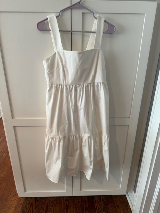 Gal Meets Glam Dresses & Skirts - Gal Meets Glam White Tiered Bow Back dress NWT size 4